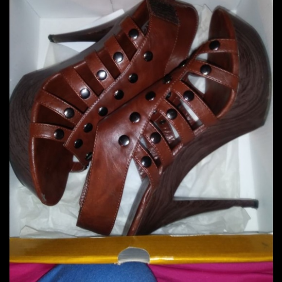 SHOES..!!!! - Picture 2 of 8